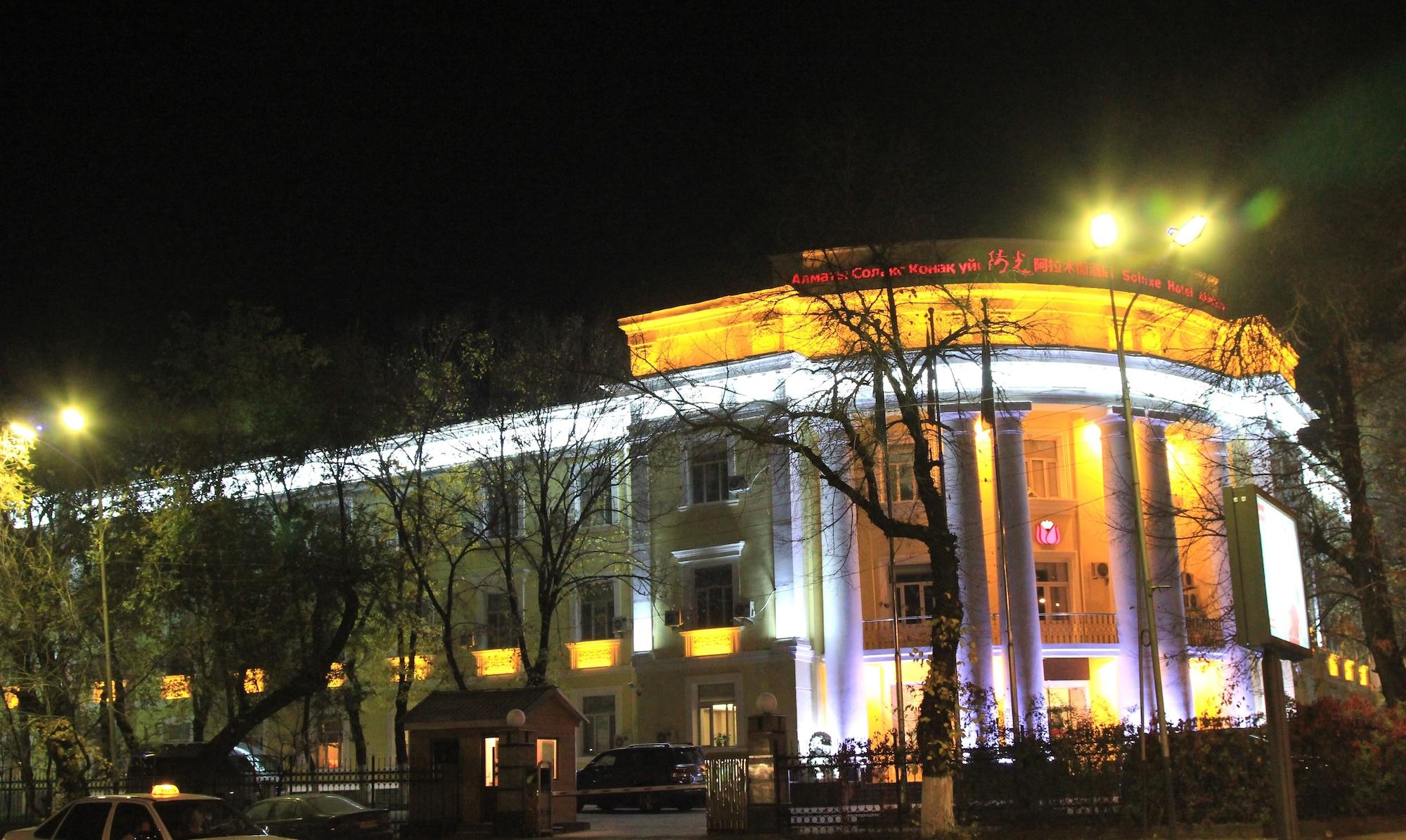 Soluxe Hotel Almaty Eksteriør bilde