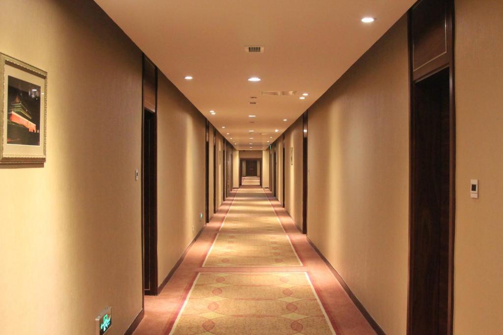 Soluxe Hotel Almaty Eksteriør bilde