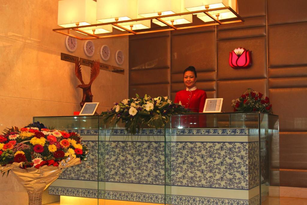 Soluxe Hotel Almaty Eksteriør bilde